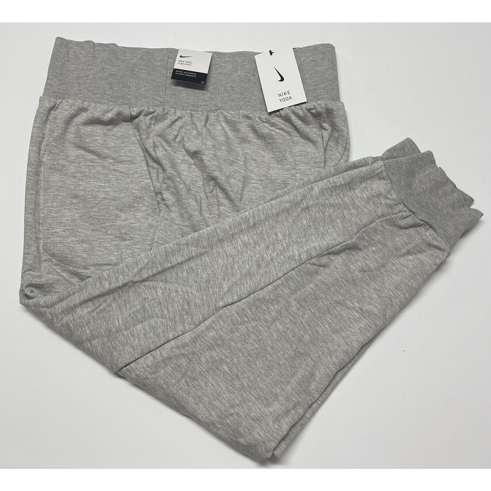 NIKE YOGA SWEETPANTS 7/8 WOMEN CT0543-050 GREY 1X